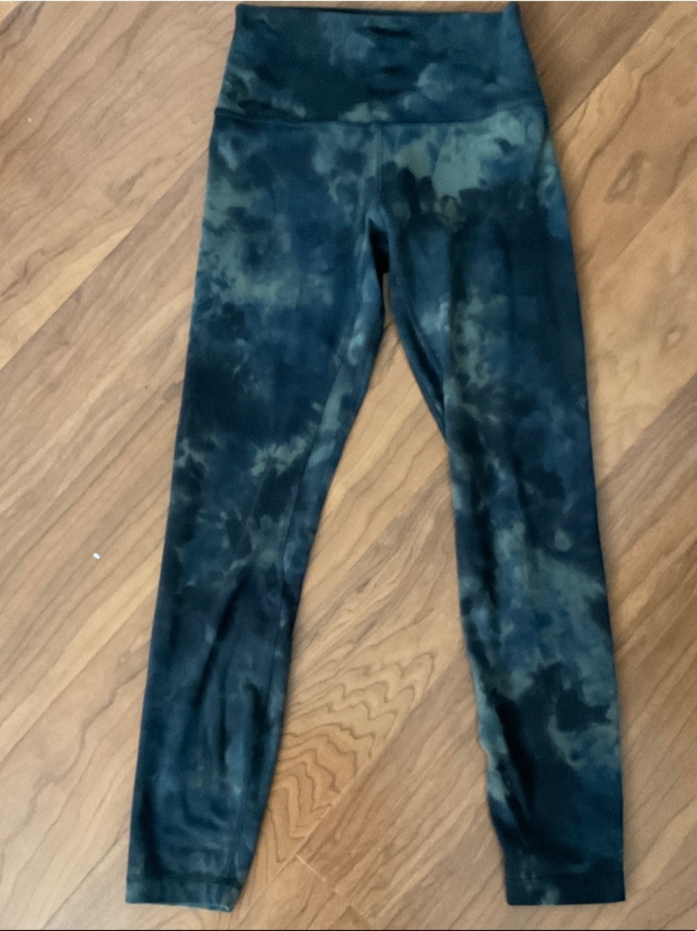 Lululemon Align Pant 25” - Diamond Dye - Dark Green Tie Dye - size 4